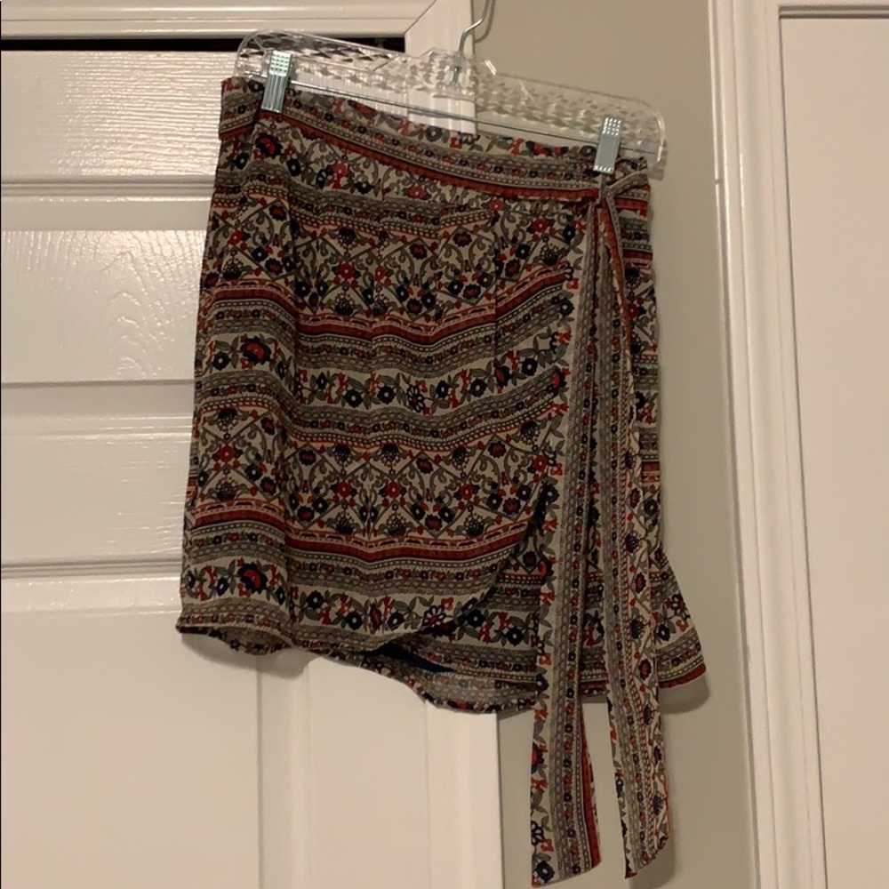 Patterned miniskirt